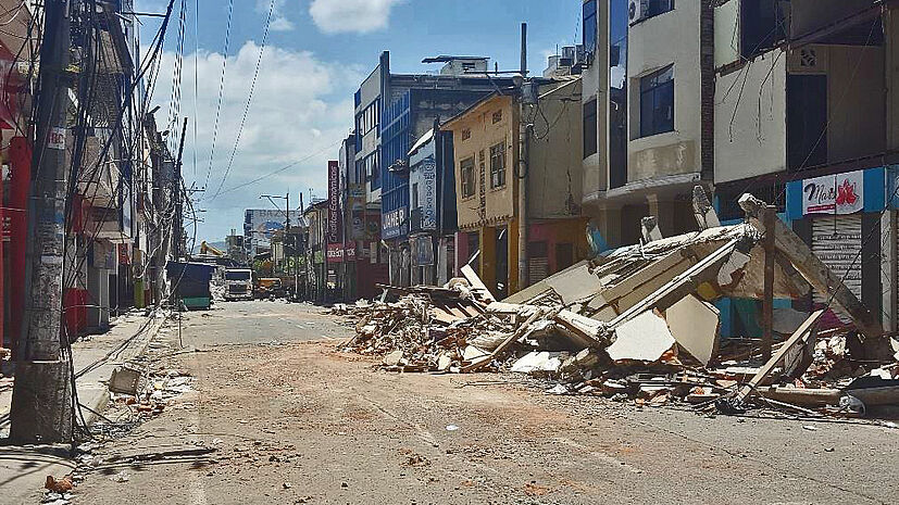 Das Zentrum der Stadt Portoviejo ist stark getroffen.