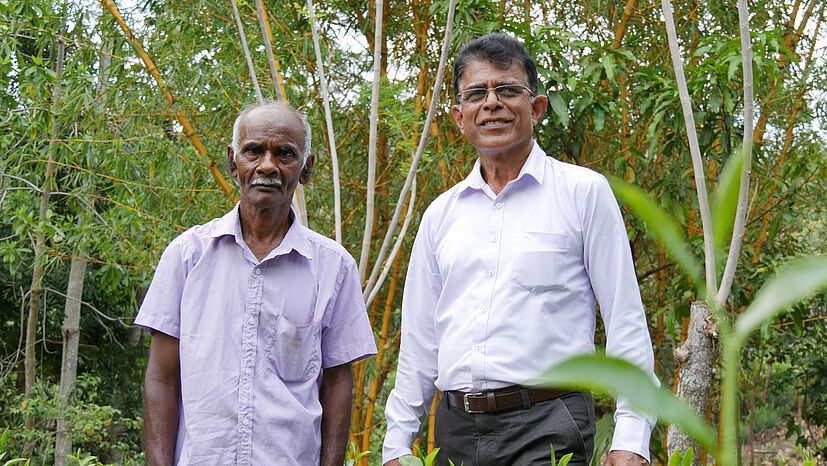 SOFA-Präsident Bernard Ranaweera (rechts) versucht, das Beste aus der aktuell schwierigen Situation zu machen. | Foto: GEPA – The Fair Trade Company / A. Welsing