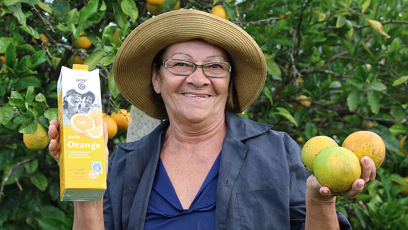 Am Beispiel unseres Orangensaftes erfahren Sie bei MISEREOR (5.2/104) mehr darüber, warum Fairer Handel für brasilianische Kleinbauern wichtig ist.