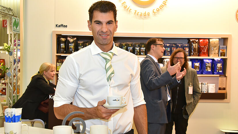 Für exzellente Kaffeespezialitäten sorgte der Barista Arash Etemadi von Sybarista.