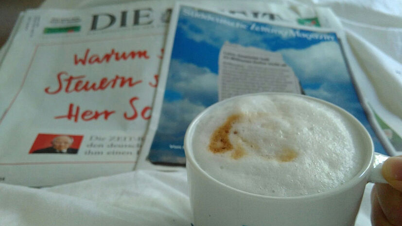 „Kaffee und Zeit zum Lesen" - das bedeutet für Twitternutzerin Anneka Be   #echtfairekaffeeliebe