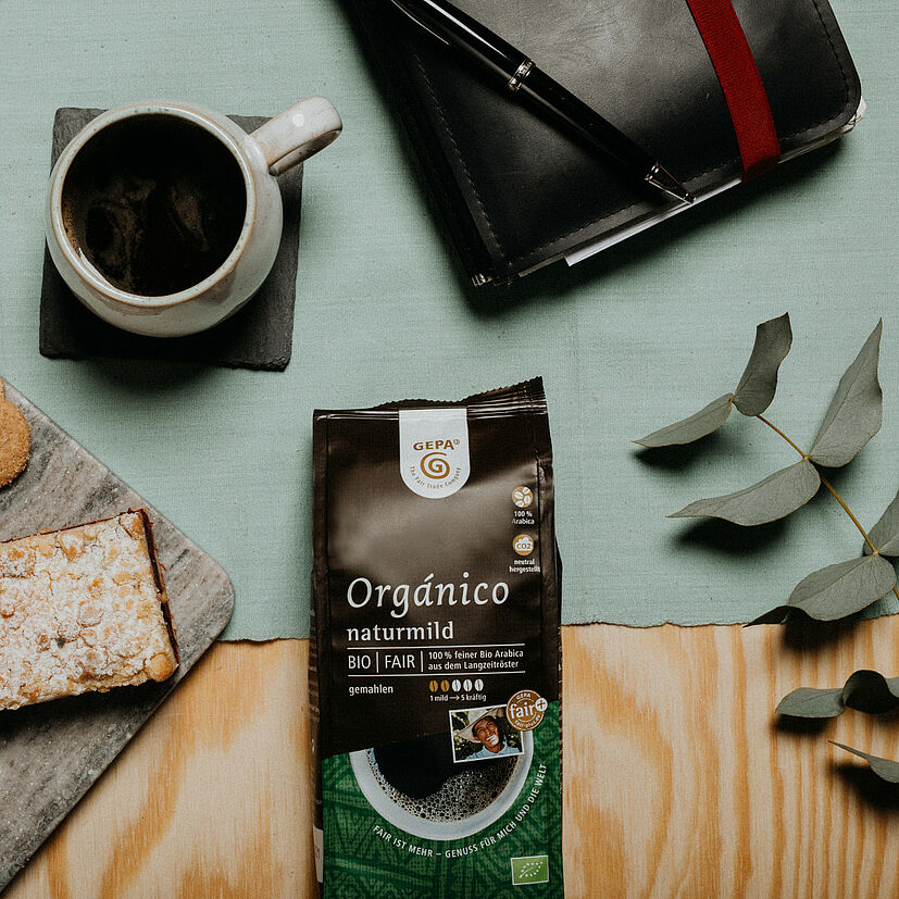 „Bio Café Orgánico“ war 1986 der erste faire Bio-Kaffee auf dem deutschen Markt. Heute ist der Orgánico (250 Gramm gemahlen) das beliebteste GEPA-Produkt. | Foto: GEPA – The Fair Trade Company/C. Schreer